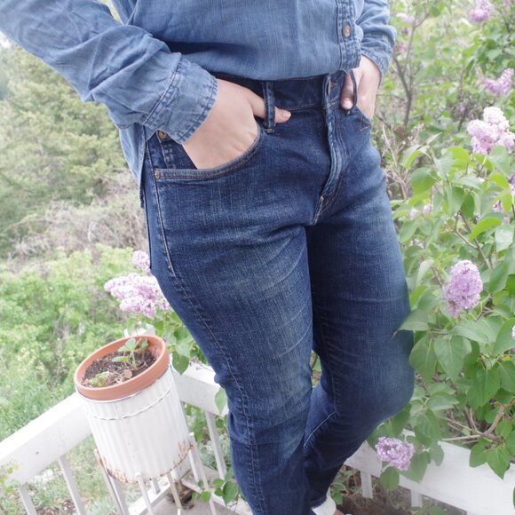 New American Eagle Next Level Air Flex  Slim Straight Ladies Jeans - Picture 2 of 6